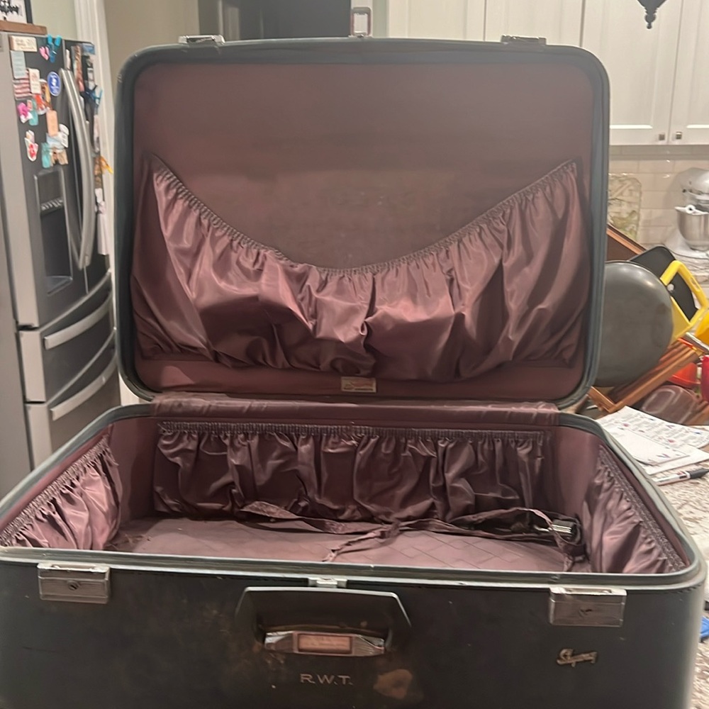 Vintage blue hard shell suitcase Skyway great for retro decor Length 26in